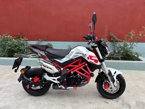 Motocicleta Usada <span class=keywords><strong>Benelli</strong></span> Little Tyrannosaurus TNT125 de 125cc, <span class=keywords><strong>Mini</strong></span> <span class=keywords><strong>Moto</strong></span> Naked de Gasolina, 4 Tiempos, Refrigerada por Aire, para Desplazamientos Urbanos, de Moda, para Exportación - Product Image 5