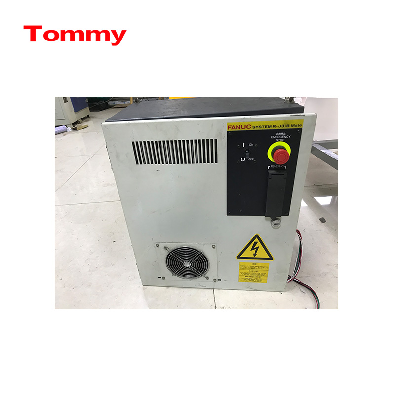 FANUCロボットシステム电気制御キャビネットR-J3iB Mate A05B