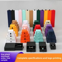 Boîtes d'emballage personnalisées avec logo, boîtes en papier de luxe, petites boîtes à bijoux pour pendentifs, boîtes cadeaux haut de gamme, boîtes à bijoux en gros, faible MOQ