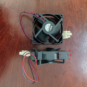 พัดลมแบบแกนหมุน 12 นิ้ว แบบลูกปืนสลีฟ 12V ใบพัดพลาสติกสีดำ สำหรับใช้ในบ้าน - Product Image 2