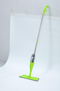 Nouvelle balayette noire 3 en 1, kit en microfibre manuel avec serpillière pulvérisatrice rose écologique et pulvérisateur d'eau pour le nettoyage des sols - Product Image 3