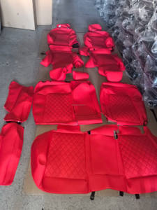 Housse de siège de <span class=keywords><strong>voiture</strong></span> en cuir de luxe, confortable et absorbant l'humidité, noire et rouge, pour cinq sièges, ensemble complet, sièges <span class=keywords><strong>avant</strong></span> et arrière - Product Image 3