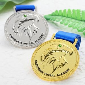 Nouvelle Médaille Sportive Personnalisée en Métal 2026, Alliage de Zinc Émaillé, Plaqué Or et Argent, Tête d'Aigle en Relief 3D, Médaille de Récompense pour l'Académie de Futsal - Product Image 2