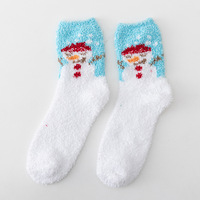 Chaussettes mi-velours corail épaissi à séchage rapide avec logo personnalisé Chaussettes mi-velours chaudes pour la maison de Noël épaissies pour femmes avec dessin animé mignon
