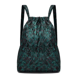Mochila Unisex con Cordón Ajustable, Diseño Geométrico, Material de Poliéster, Bolsa de Gimnasio, Cómoda y Suave, Capacidad Inferior a 23L - Product Image 1