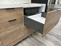 Lemari Dapur Modern Tanpa Bingkai LIEN HOP Langsung dari Pabrik, Siap Rakit, Kerangka Kayu Lapis, Engsel PVC Melamin, Finishing Glossy/Matt