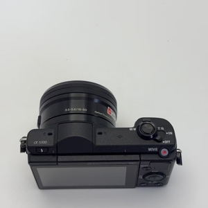 กล้องมิเรอร์เลส <span class=keywords><strong>Sony</strong></span> A5100 มือสองขายส่ง เลนส์ 16-50 มม. PZ ความละเอียด 24.3MP ระบบโฟกัสไฮบริดเร็ว หน้าจอสัมผัส WiFi สำหรับ Vlog พร้อมขายต่อในราคาส่ง - Product Image 4