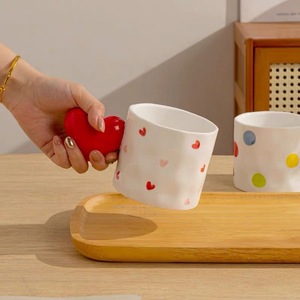 Pintado a mano regalo del Día de <span class=keywords><strong>San</strong></span> Valentín creativo corazón rojo mango cerámica pareja taza de café <span class=keywords><strong>desayuno</strong></span> taza de leche - Product Image 4