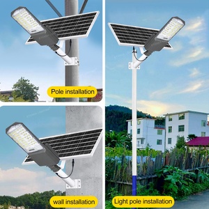 <span class=keywords><strong>Lampe</strong></span> <span class=keywords><strong>solaire</strong></span> de rue en aluminium 500W 600W Économie d'énergie <span class=keywords><strong>Lampe</strong></span> <span class=keywords><strong>solaire</strong></span> séparée pour extérieur avec télécommande - Product Image 6