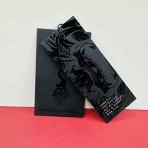 Étiquettes de luxe imprimées pour vêtements, étiquettes volantes en papier gaufré, personnalisées pour vêtements et t-shirts - Product Image 4