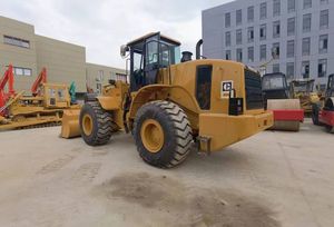 Chargeuse sur pneus CAT 950H d'occasion à faible nombre d'heures de fonctionnement, chargeuse frontale de 5 tonnes pour applications minières et de construction - Product Image 3