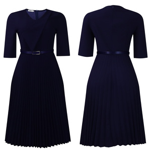 Nouvelle mode d'été Robe africaine plissée à col en V élégante Vêtements pour femmes de <span class=keywords><strong>grande</strong></span> <span class=keywords><strong>taille</strong></span> à motif solide de couleur pure - Product Image 3