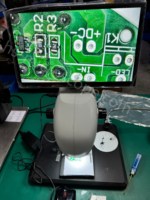 Caméra de microscope numérique 13,3 pouces avec écran et logiciel de mesure, indice de protection IP55, mise au point manuelle pour l'inspection industrielle des circuits imprimés
