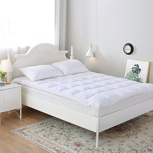 Cubrecolchón Súper Grueso y Esponjoso, Suave y Cómodo, para Uso en Hoteles - Product Image 1