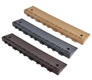 Dalles de terrasse emboîtables modernes en <span class=keywords><strong>PVC</strong></span> à grain de bois pour <span class=keywords><strong>pose</strong></span> rapide, idéales pour les chantiers de construction et les sols temporaires extérieurs - Product Image 5