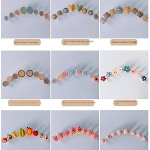 Coupe-ongles pour les orteils, séparateur d'orteils en silicone, séparateur d'orteils mignon en forme de chat, fraise, doux, réutilisable, outil auxiliaire - Product Image 3