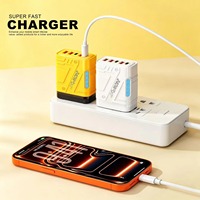 Cargador de Teléfono Móvil Estilo Cyberpunk de 240W con 3 Puertos USB y 5 Puertos USB Tipo C de Carga Rápida 5V3A para Dispositivos Android para iPhone 18