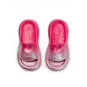 Sandalias Tipo Pantufla de Calidad para Mujer 2024 con Logo Personalizado Suaves Antideslizantes y de Secado Rápido para la Temporada de Primavera - Product Image 4