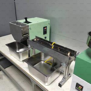 Extrudeuse à sangle en plastique Extrudeuse de granulés de déchets plastiques Extrudeuse de filament plastique 3D Extrudeuse de poteaux en plastique à vendre - Product Image 1