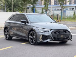 Audi <span class=keywords><strong>A3</strong></span> Sportback 35 TFSI <span class=keywords><strong>RS</strong></span> Sport Kit Edition 5 portes, 1.4T essence, conduite à gauche, modèle 2024 d'<span class=keywords><strong>occasion</strong></span> pour l'exportation - Product Image 2