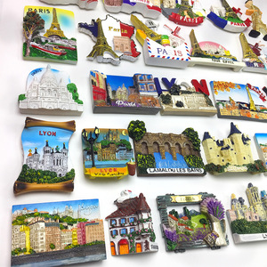 Vente en gros transfrontalière de souvenirs de voyage français, artisanat décoratif, aimants en résine peints, autocollants de réfrigérateur 7-9cm, style européen - Product Image 3