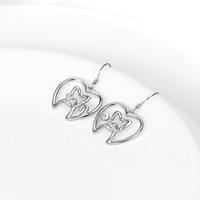 925 plata esterlina oro blanco Micro ajuste circón oreja amor gato corazón gancho colgante pendientes