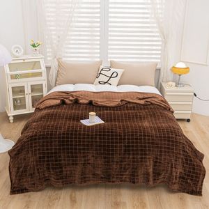 Manta de franela de poliéster de tamaño mediano, lavable a máquina, cálida, de estilo moderno, para ropa de cama de viaje - Product Image 3
