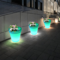 Pot Bunga LED Plastik PE Terang, Pot Luar Ruangan Besar LED RGB, Pot & Planter Taman dengan Berbagai Ukuran