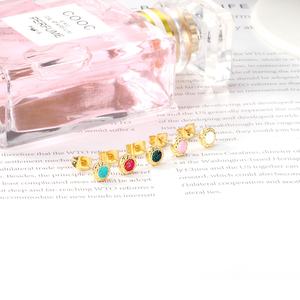 Boucles d'oreilles coréennes en acier inoxydable, boucles d'oreilles avec différentes pierres, bijoux pour femmes - Product Image 3