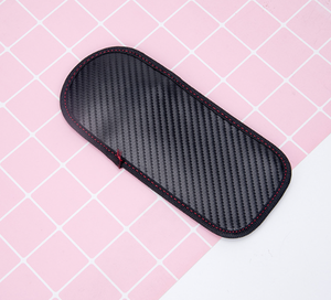 Portable nouveau Carring <span class=keywords><strong>Anti</strong></span> <span class=keywords><strong>RFID</strong></span> Signal bloquant bouclier combiné clé de <span class=keywords><strong>voiture</strong></span> étui en Fiber de carbone <span class=keywords><strong>Anti</strong></span>-piratage étui de sécurité - Product Image 2