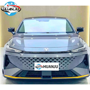 <span class=keywords><strong>Voiture</strong></span> d'occasion très demandée 2024 Changan UNI-V 1.5T Sièges en cuir véritable Premium Traction avant Pneus R19 Essence Toit ouvrant panoramique - Product Image 3