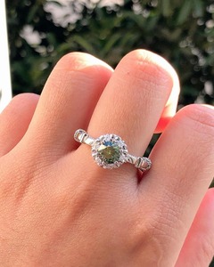 Anillo de Plata de Ley 925 de Alta Pureza con Baño de Rodio y Moissanita Engastada en Puntas, Regalo de Aniversario de Bodas para Mujer, Joyería en Oferta - Product Image 3