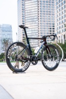 Cadre de vélo de route aérodynamique en fibre de carbone de qualité supérieure SK02 compatible DURA-ACE, passage des câbles interne, couleur personnalisée, vélo de course professionnel 24 vitesses