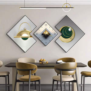 Horloge murale en métal <span class=keywords><strong>de</strong></span> luxe ovale silencieuse à impression numérique, style créatif, pour salon et bureau, nouvelle mode, vente en gros d'usine - Product Image 1