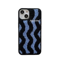 Peluche brodée pour Apple 16 Plus housse de téléphone fleur orange noire 14 15 Promax iPhone 17 Pro Max étui de téléphone portable vente en gros