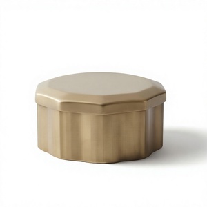 Caja octogonal dorada premium para frutos secos y dátiles, lata de metal acanalada para almacenamiento, contenedor de alimentos de diseño para regalos corporativos de lujo. - Product Image 1
