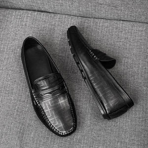 Nouvelles chaussures d'été pour hommes à semelle en caoutchouc, chaussures décontractées tendance, chaussures de conduite confortables, chaussures habillées en cuir et Richelieu pour hommes - Product Image 1