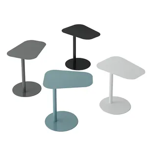 インダストリアルスタイルのC字型メタルソファサイドテーブルモダンアーバンリビングルームエンドテーブルカラフルメタルソファサイドエンドテーブル