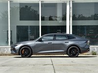 Nuevo C-hangan UNI V Gen 3 2.0T Sport Trim Gasolina, Automóvil Deportivo de Diseño Moderno, Potente y Confortable para Uso Urbano