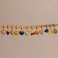 Accessoires de pendentif électroplaqués personnalisables DIY, en laiton, sertis de diamants étincelants, avec 12 couleurs de pierres de naissance, de la série Fruits, pour les loisirs