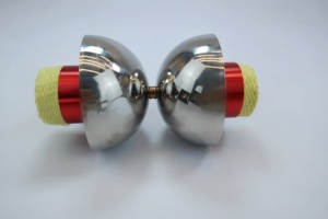 Yiqu <span class=keywords><strong>Pro</strong></span> Fire <span class=keywords><strong>Diabolo</strong></span> FJD90 Classique avec finition miroir en acier inoxydable |   Flamme longue durée et éblouissante, unisexe - Product Image 4