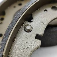 Plaquettes de frein haute performance, qualité fiable, adaptées aux Nissan Patrol et Toyota Land Cruiser OE 04495-60051