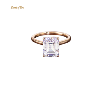 Bague en moissanite taille émeraude en argent sterling S925 pour femmes avec options de pierres de 1, 2, 3, 4, 5 et 10 carats pour commandes personnalisées