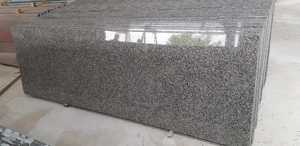 Losas de Granito Marrón Desierto – Piedra Natural Duradera para Cocinas y Espacios Comerciales - Product Image 2