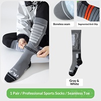 Chaussettes de compression en coton tricotées antidérapantes pour hommes, idéales pour l'entraînement, le football, le ski et le ski de fond (ODM)