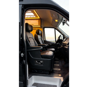 Conversión Interior de Lujo para Furgoneta Sprinter, Cama Tipo Camper con Literas Superiores e Inferiores, Asiento VIP de Cuero, Techo con Acabado de Madera, Fabricación OEM - Product Image 1