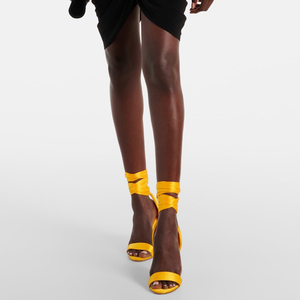 Sandalias de tacón alto de satén amarillo brillante para mujer, con una sola tira, lazo trasero, zapatos de vestir con correa de encaje en el tobillo y tacón de aguja. - Product Image 6