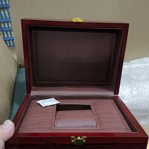Luxury Wood Rectangle Glossy <b>Watch</b> Box With Lock Protective <b>Case</b> For Men Automatic Mechanical <b>Watches</b> Gift Packaging - Product Image 4