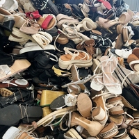Sandales d'occasion pour femmes S14 – Vente en gros à bas prix, chaussures usagées en vrac, fournisseur de lots mixtes de chaussures d'été abordables pour femmes