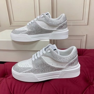 Baskets décontractées tendance 2025 pour hommes et femmes – Chaussures de course et de marche originales, imperméables, respirantes, à lacets, style mode - Product Image 3